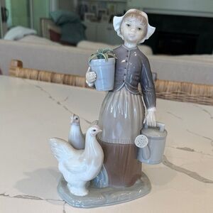 Lladro Porcelain Figurine with Girl and Chickens in Gray and Brown